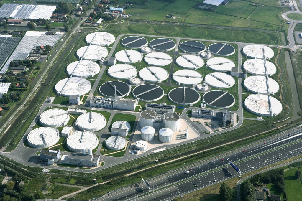 Het gebruik van tijdelijke ventilatoren als toepassing voor het verzekeren van biologische luchtbehandeling bij Delfluent Services